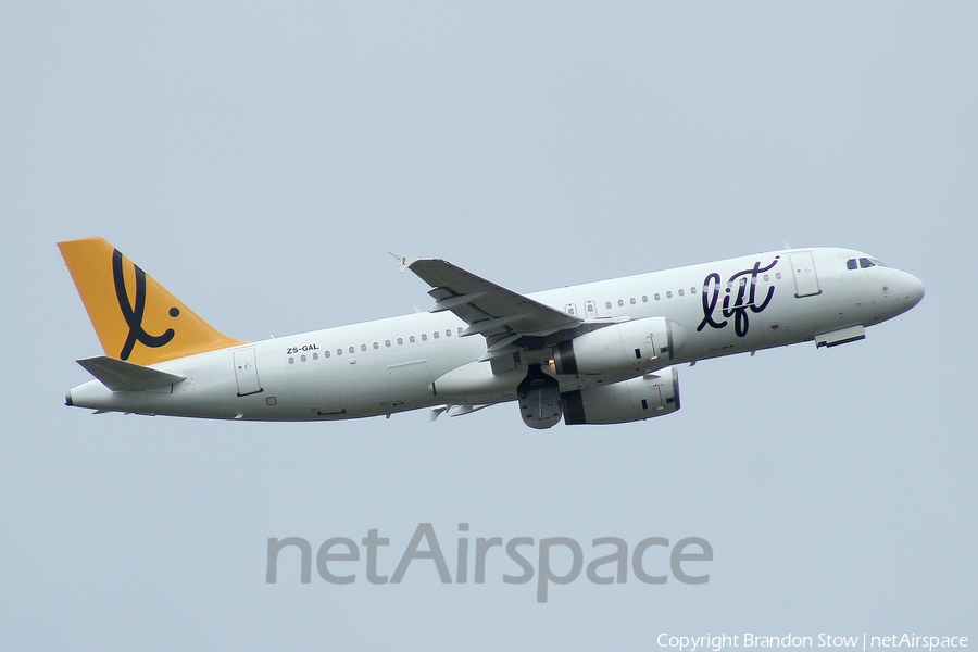 Lift Airbus A320-231 (ZS-GAL) | Photo 415748