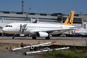 Lift Airbus A320-231 (ZS-GAL) at  Johannesburg - O.R.Tambo International, South Africa