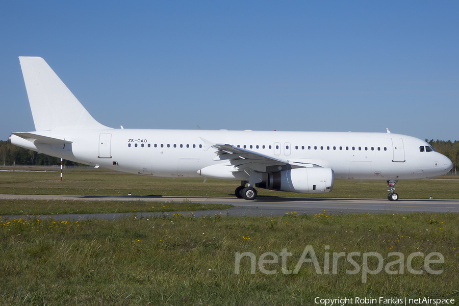 Global Aviation Airbus A320-231 (ZS-GAO) | Photo 266858