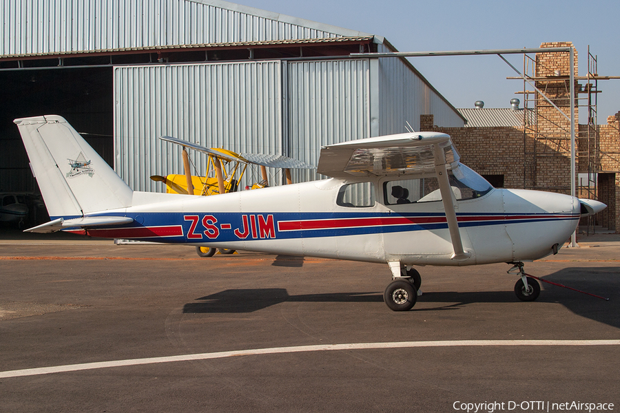 (Private) Cessna 172B Skyhawk (ZS-JIM) | Photo 206398