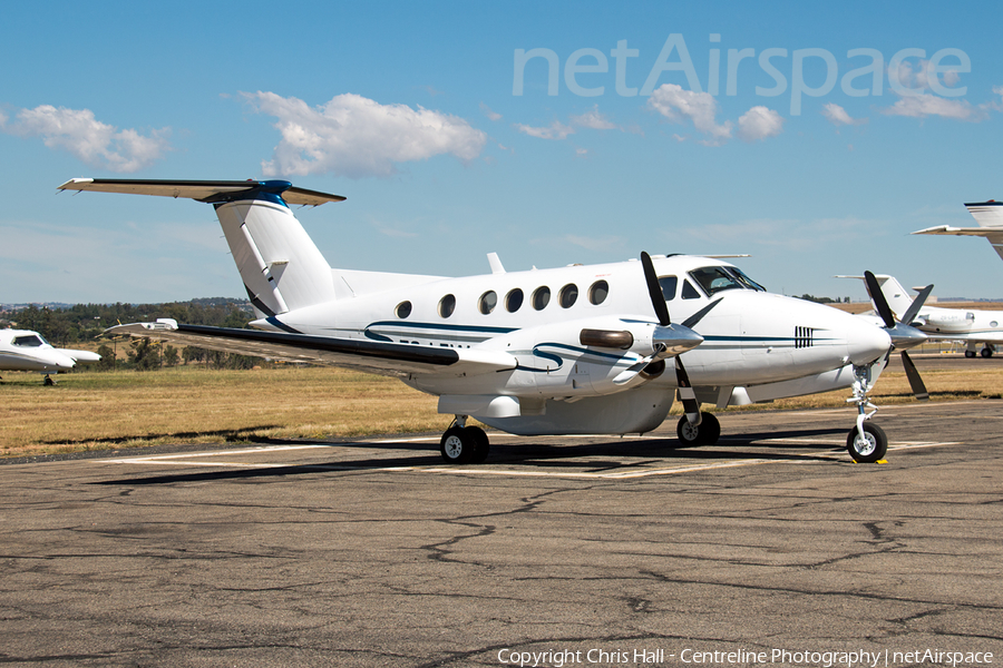 (Private) Beech King Air B200 (ZS-LFW) | Photo 110023