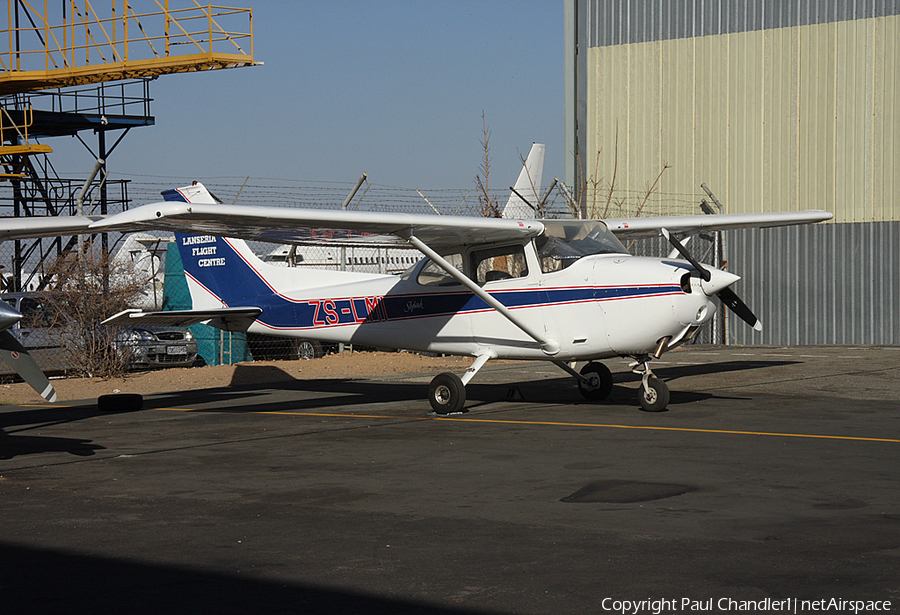 (Private) Cessna 172M Skyhawk (ZS-LMI) | Photo 100335