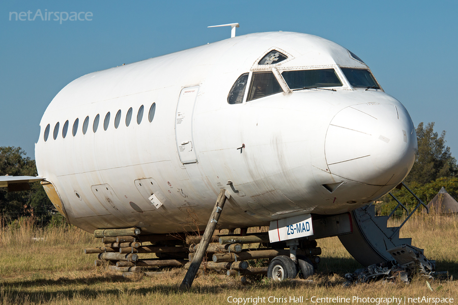 AirQuarius Aviation Fokker F28-4000 Fellowship (ZS-MAD) | Photo 108876