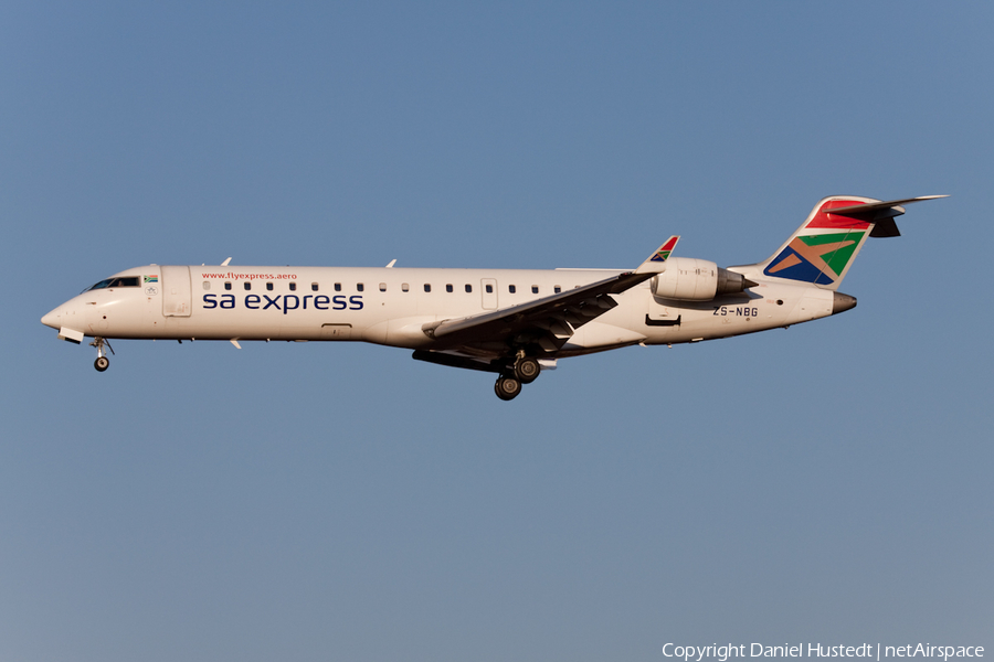 South African Express Bombardier CRJ-701ER (ZS-NBG) | Photo 427352