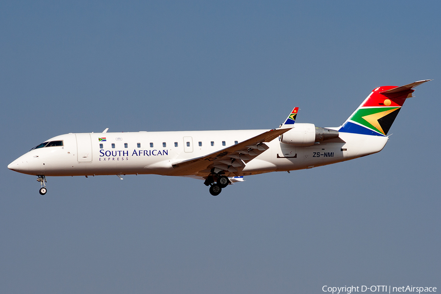 South African Express Bombardier CRJ-200ER (ZS-NMI) | Photo 207434