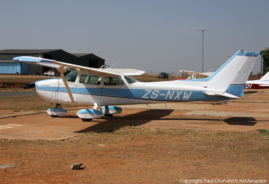 (Private) Cessna 172N Skyhawk (ZS-NXW) | Photo 99993