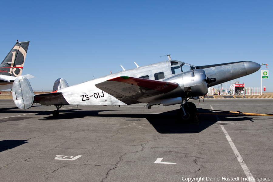 Springbok Classic Air Beech E18S (ZS-OIJ) | Photo 518570