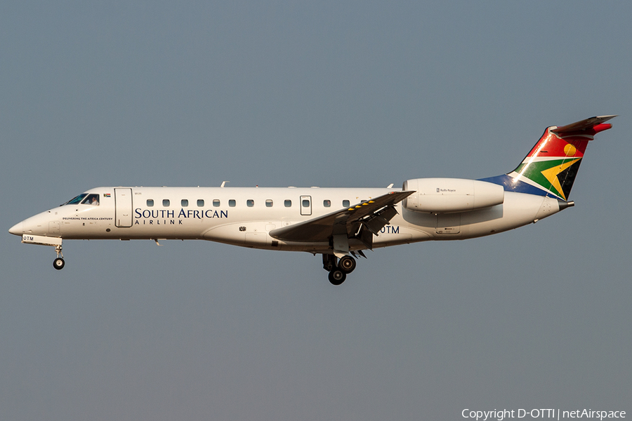 South African Airlink Embraer ERJ-135LR (ZS-OTM) | Photo 205457