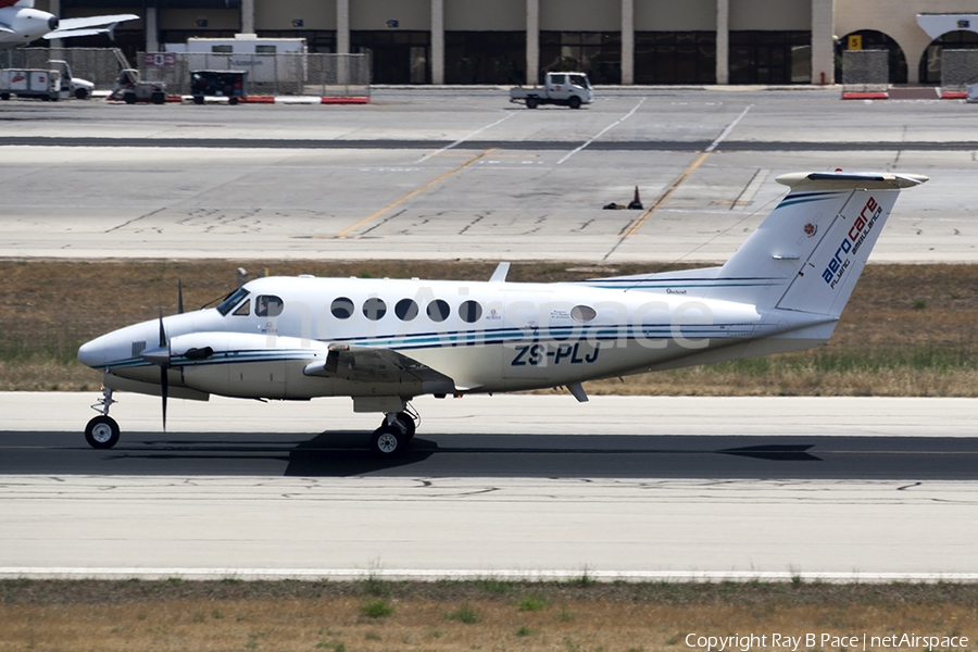 (Private) Beech King Air B200 (ZS-PLJ) | Photo 110495