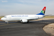 South African Cargo Boeing 737-3Y0(SF) (ZS-SBA) at  Luanda - Quatro de Fevereiro International, Angola