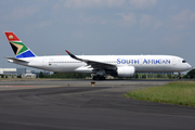 South African Airways Airbus A350-941 (ZS-SDD) at  Johannesburg - O.R.Tambo International, South Africa