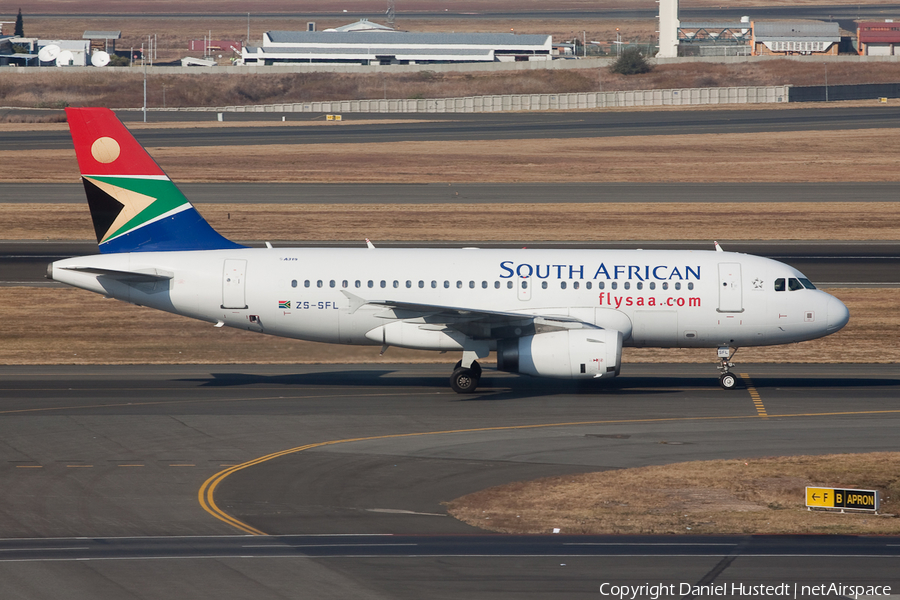 South African Airways Airbus A319-131 (ZS-SFL) | Photo 445395