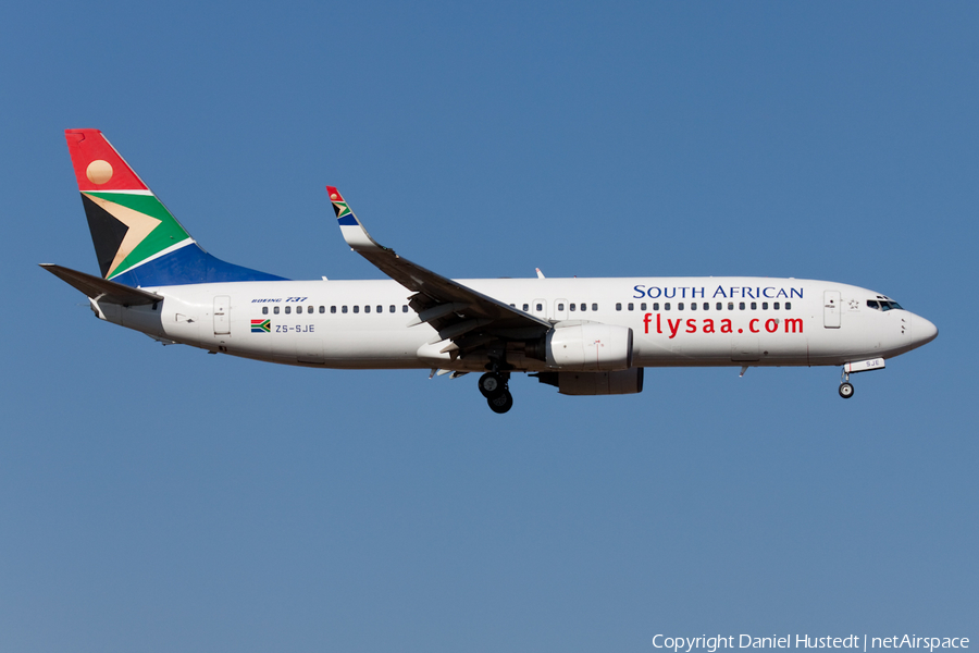 South African Airways Boeing 737-85F (ZS-SJE) | Photo 425921