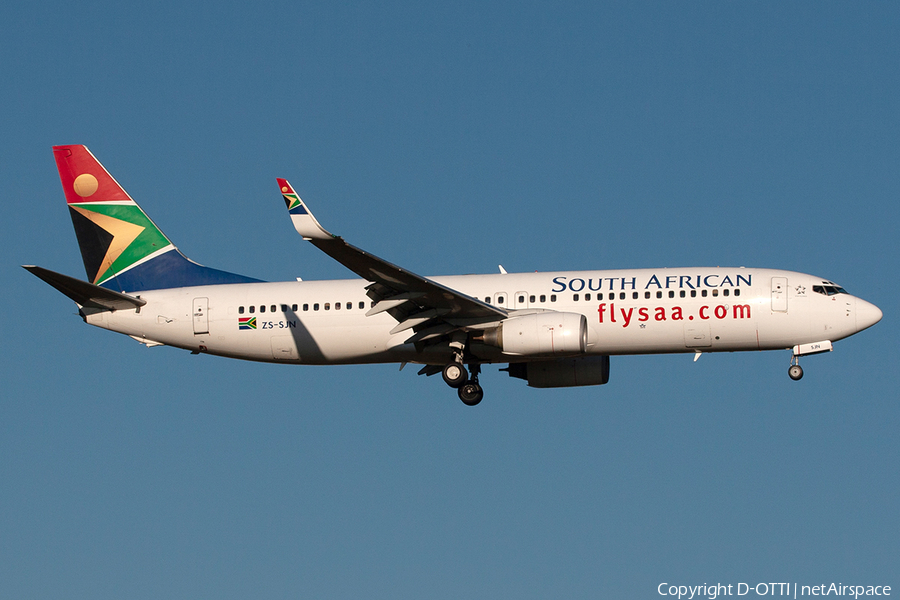 South African Airways Boeing 737-85F (ZS-SJN) | Photo 246082