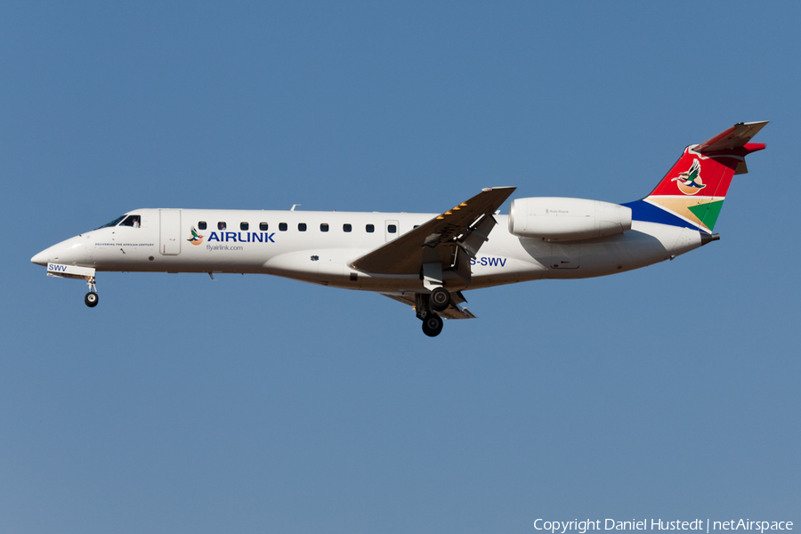 Airlink Embraer ERJ-135LR (ZS-SWV) | Photo 444983