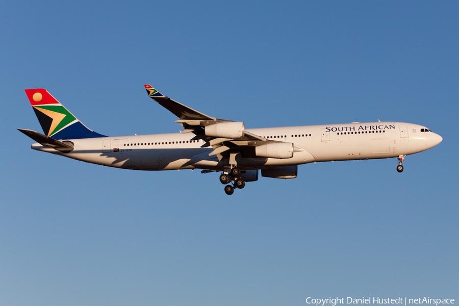 South African Airways Airbus A340-313X (ZS-SXG) | Photo 425943