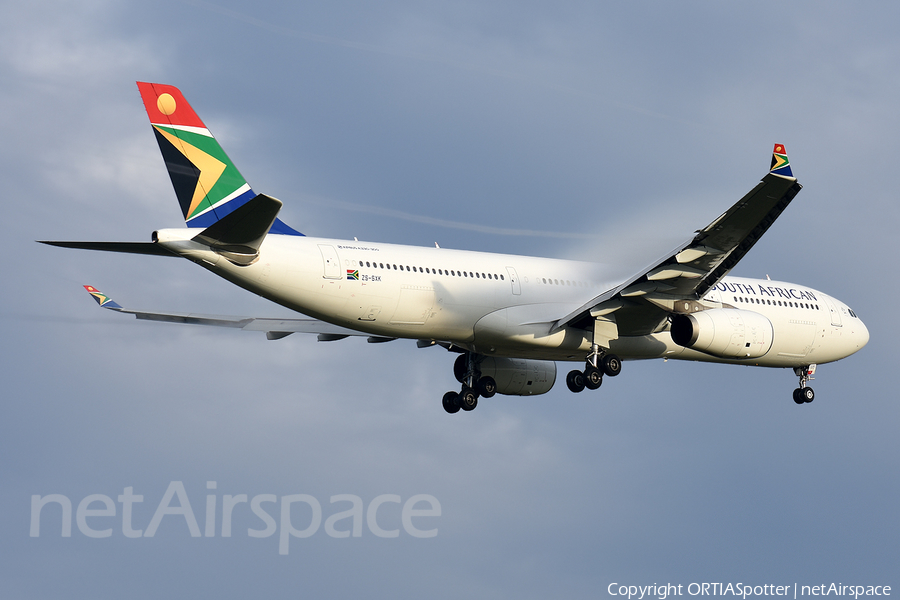 South African Airways Airbus A330-343 (ZS-SXK) | Photo 309275