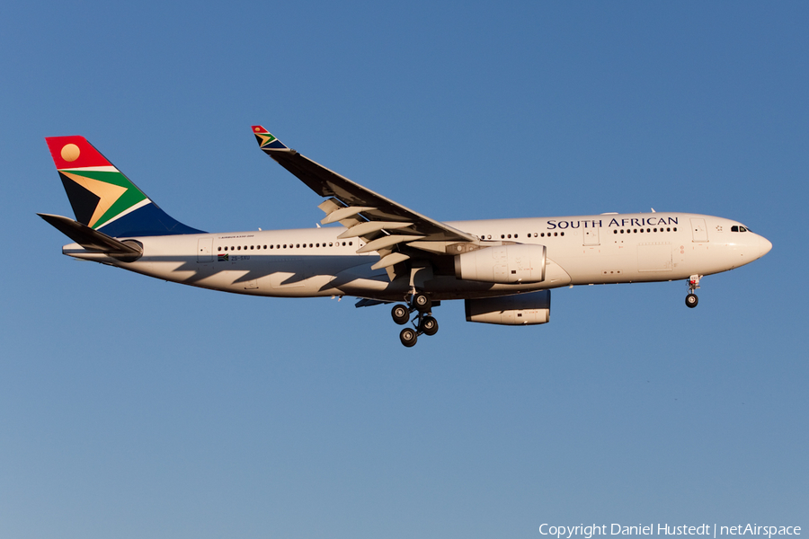 South African Airways Airbus A330-243 (ZS-SXU) | Photo 425944