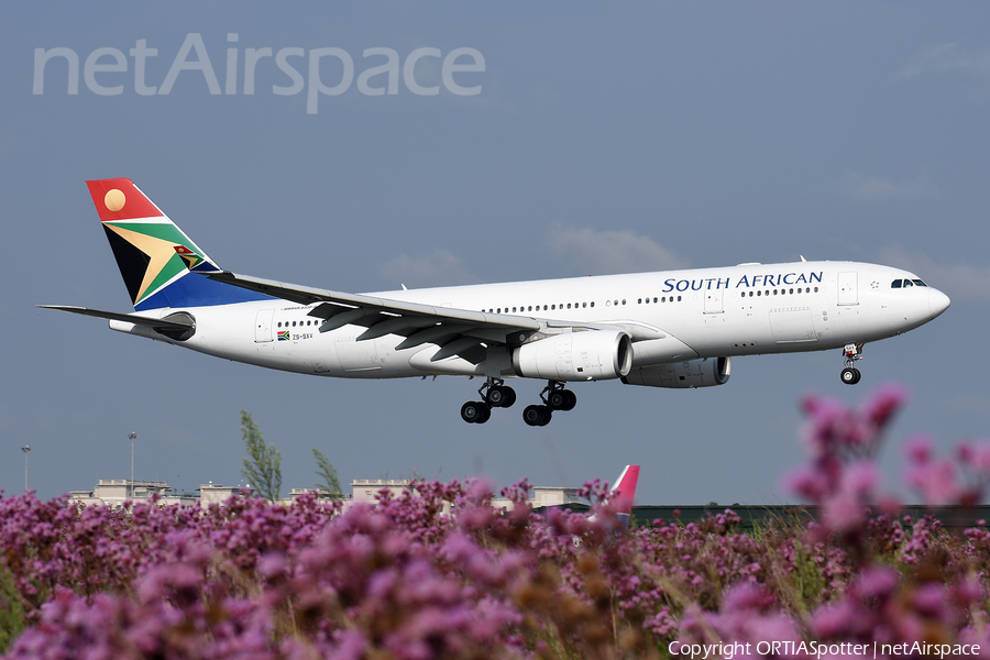 South African Airways Airbus A330-243 (ZS-SXV) | Photo 309276