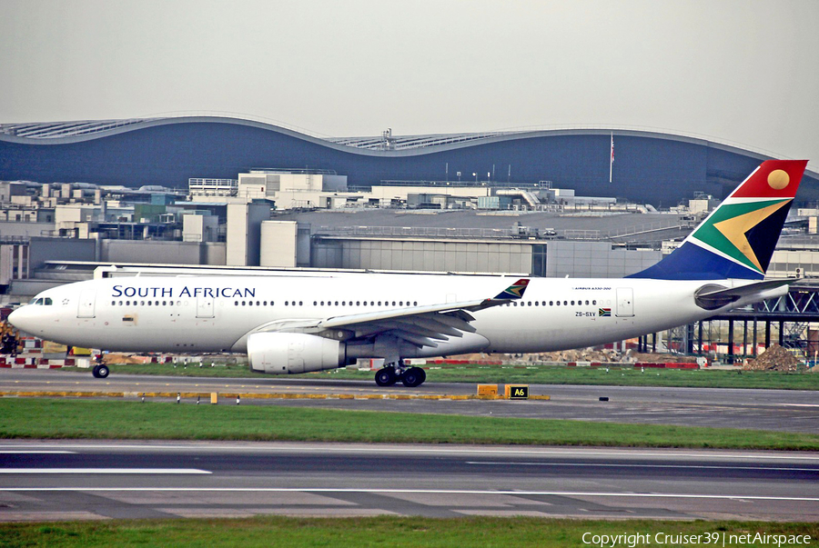 South African Airways Airbus A330-243 (ZS-SXV) | Photo 157180