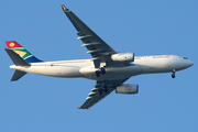 South African Airways Airbus A330-243 (ZS-SXX) at  London - Heathrow, United Kingdom