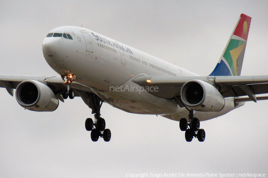 South African Airways Airbus A330-243 (ZS-SXY) | Photo 355220
