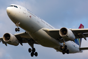 South African Airways Airbus A330-243 (ZS-SXY) at  London - Heathrow, United Kingdom