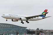 South African Airways Airbus A330-243 (ZS-SXZ) at  London - Heathrow, United Kingdom