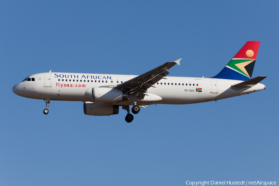 South African Airways Airbus A320-232 (ZS-SZA) | Photo 425949