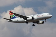 South African Airways Airbus A320-232 (ZS-SZE) at  Johannesburg - O.R.Tambo International, South Africa