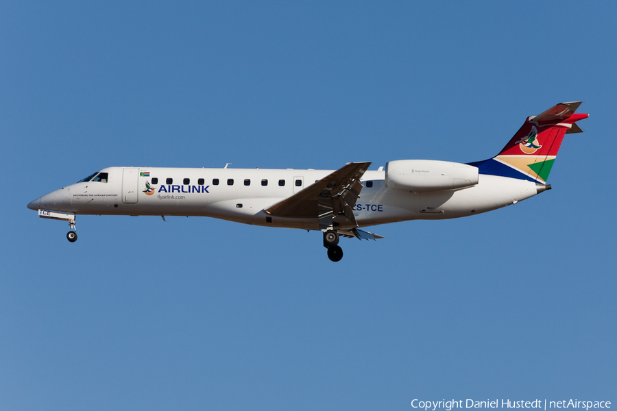 South African Airlink Embraer ERJ-135LR (ZS-TCE) | Photo 425954