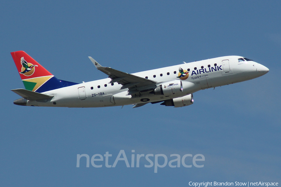 Airlink Embraer ERJ-190LR (ERJ-190-100LR) (ZS-YAB) | Photo 295283