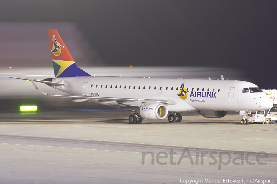 Airlink Embraer ERJ-190AR (ERJ-190-100IGW) (ZS-YAL) | Photo 266890