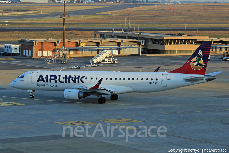 Airlink Embraer ERJ-190AR (ERJ-190-100IGW) (ZS-YAT) | Photo 598745