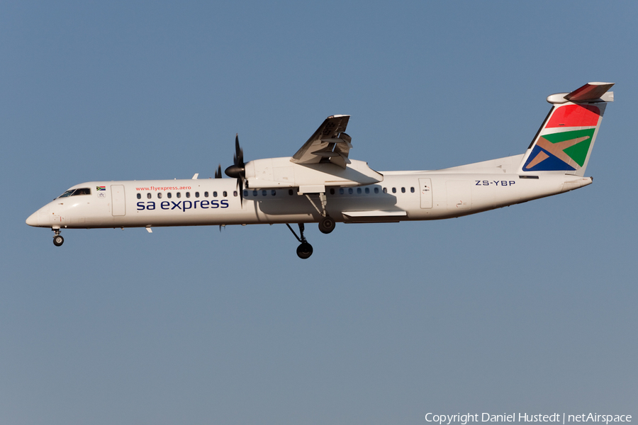 South African Express Bombardier DHC-8-402Q (ZS-YBP) | Photo 444204