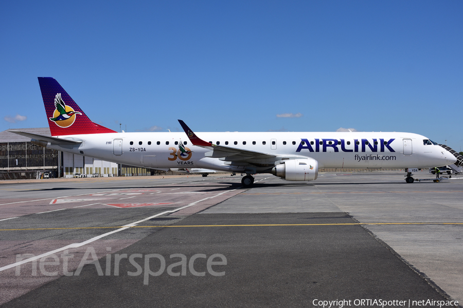 Airlink Embraer ERJ-195LR (ERJ-190-200LR) (ZS-YDA) | Photo 535496