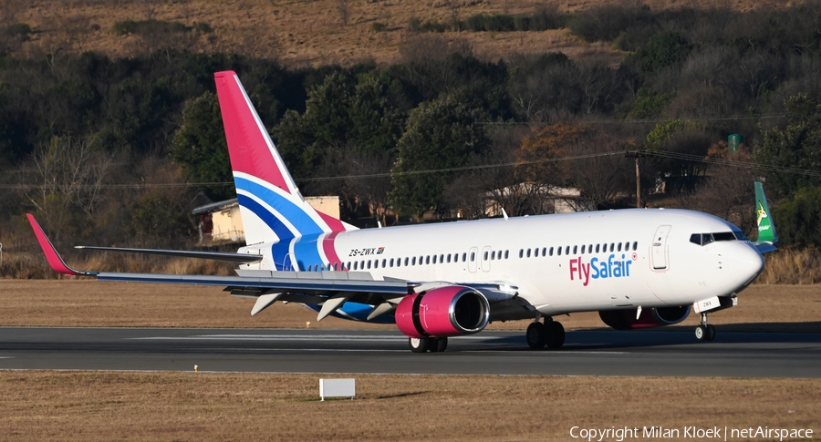 FlySafair Boeing 737-8GP (ZS-ZWX) | Photo 602425