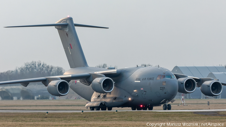 Royal Air Force Boeing C-17A Globemaster III (ZZ171) | Photo 679205