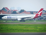 Qantas Airbus A330-202 (VH-EBV)