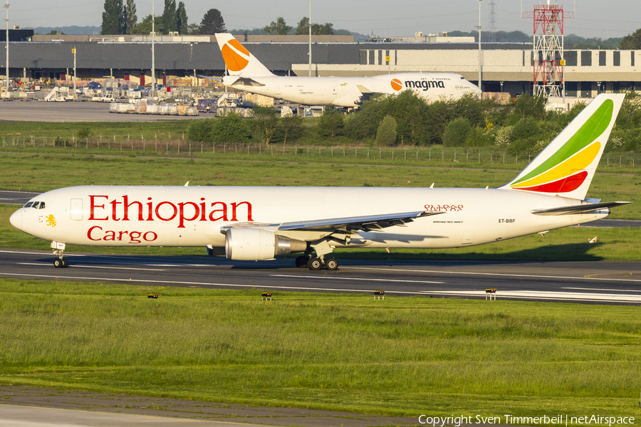 Aviation photo 678959