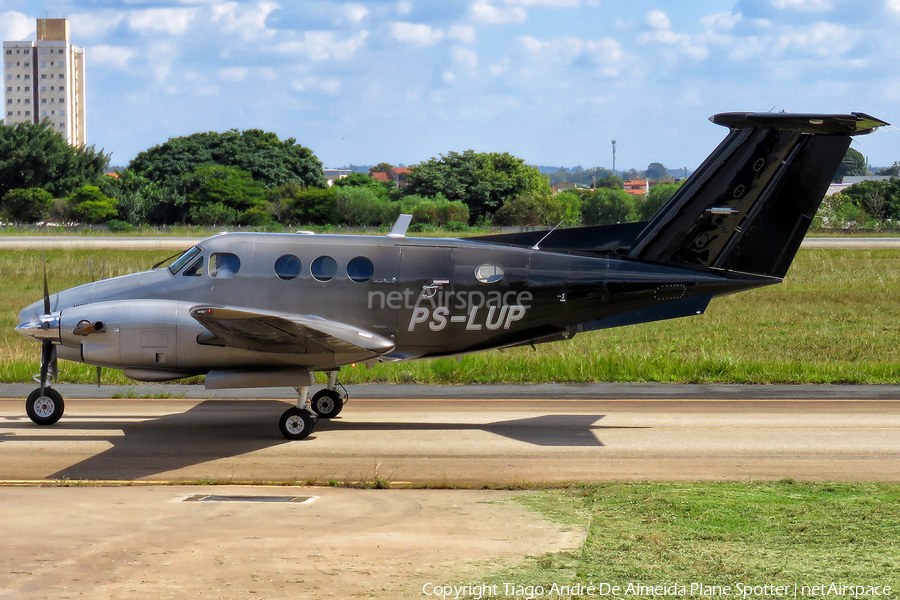 Aviation photo 679133