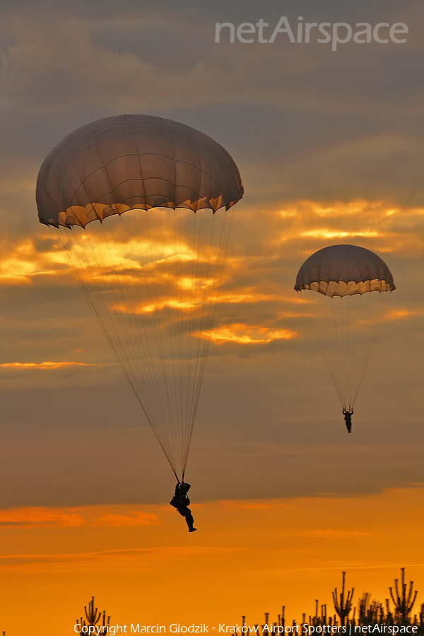 Aviation photo 81505